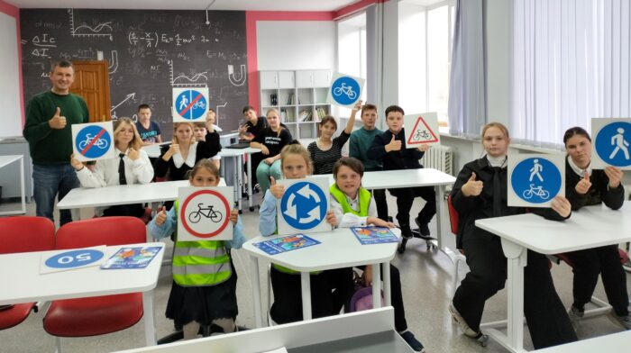 1-JrJcETtAM